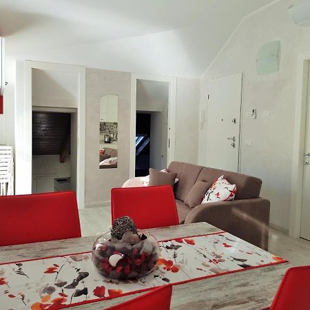 Casaviva - Casa Vacanze A Ceriale Con Terrazza المظهر الخارجي الصورة